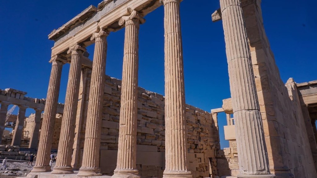 The First-Timer’s Guide to Athens and Crete: Eat &&nbsp;Explore